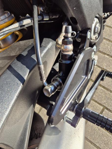 Fußrastenanlage Bonamici 675 ab 13 und 765 17-22